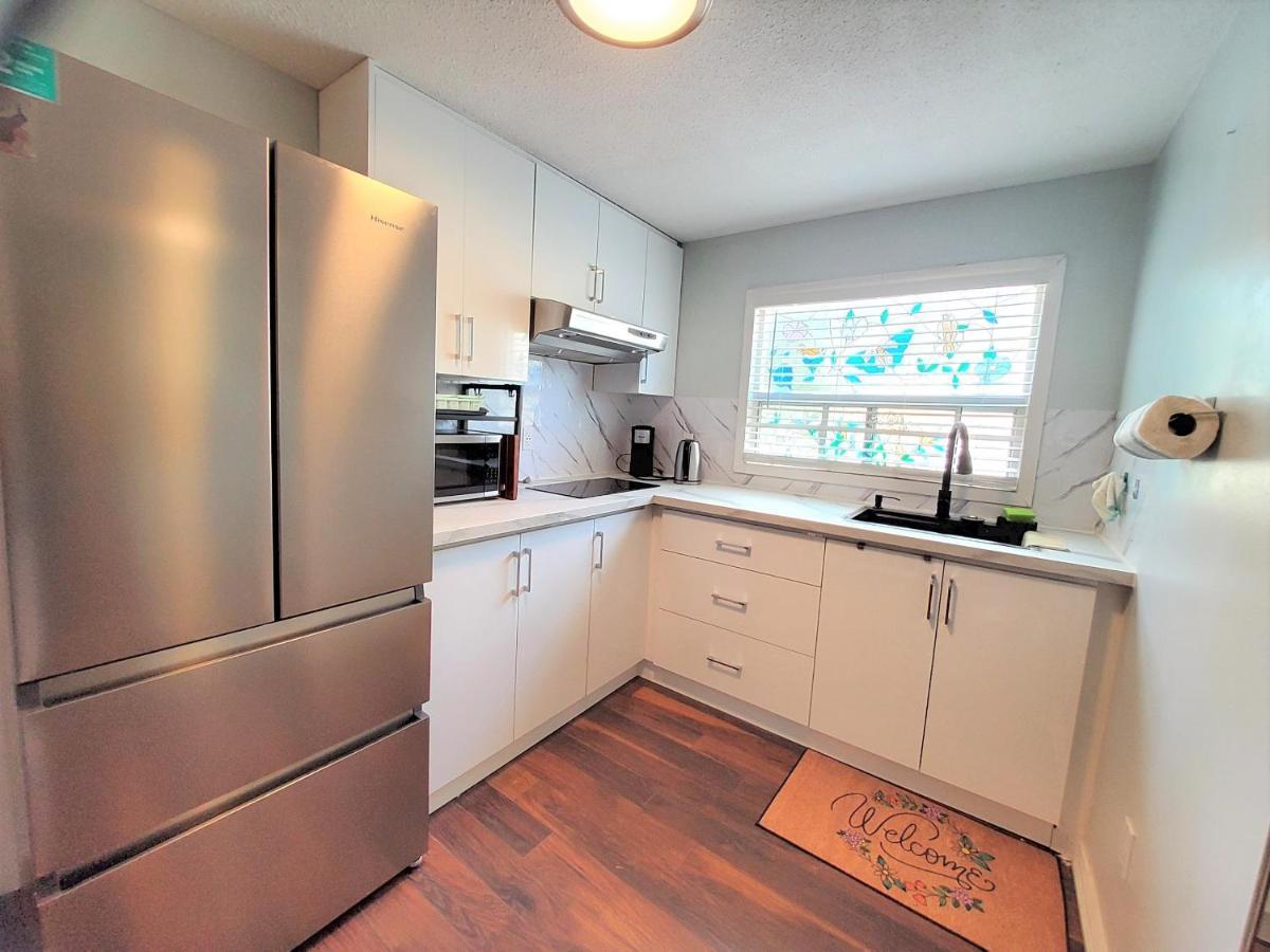 Renovated Cozy Bedroom With Private Washroom Toronto Eksteriør bilde